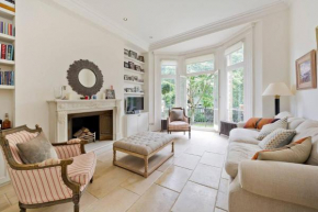 Cute 2-bed Chelsea Apartment